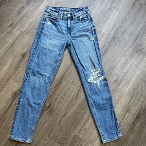 American Eagle Outfitters Strigid '90's Distressed Jeans - Size 00 Regular